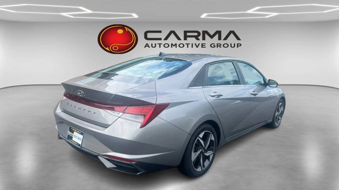 Used 2021 Hyundai Elantra SEL w/ Convenience + Premium Package FWD image 5