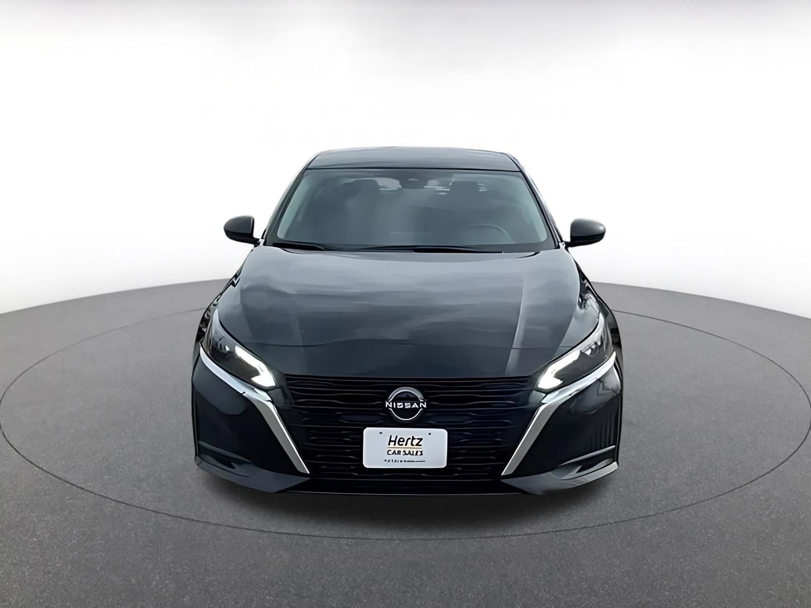 Used 2025 Nissan Altima 2.5 SV image 4