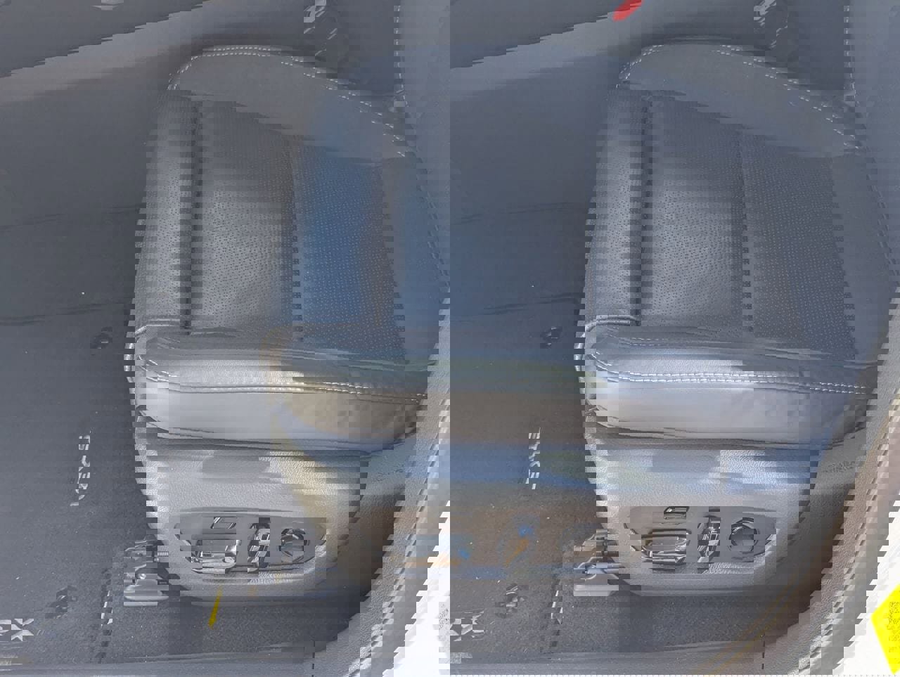 Used 2023 Lexus RX 350 FWD w/ Accessory Package (Z1) image 20