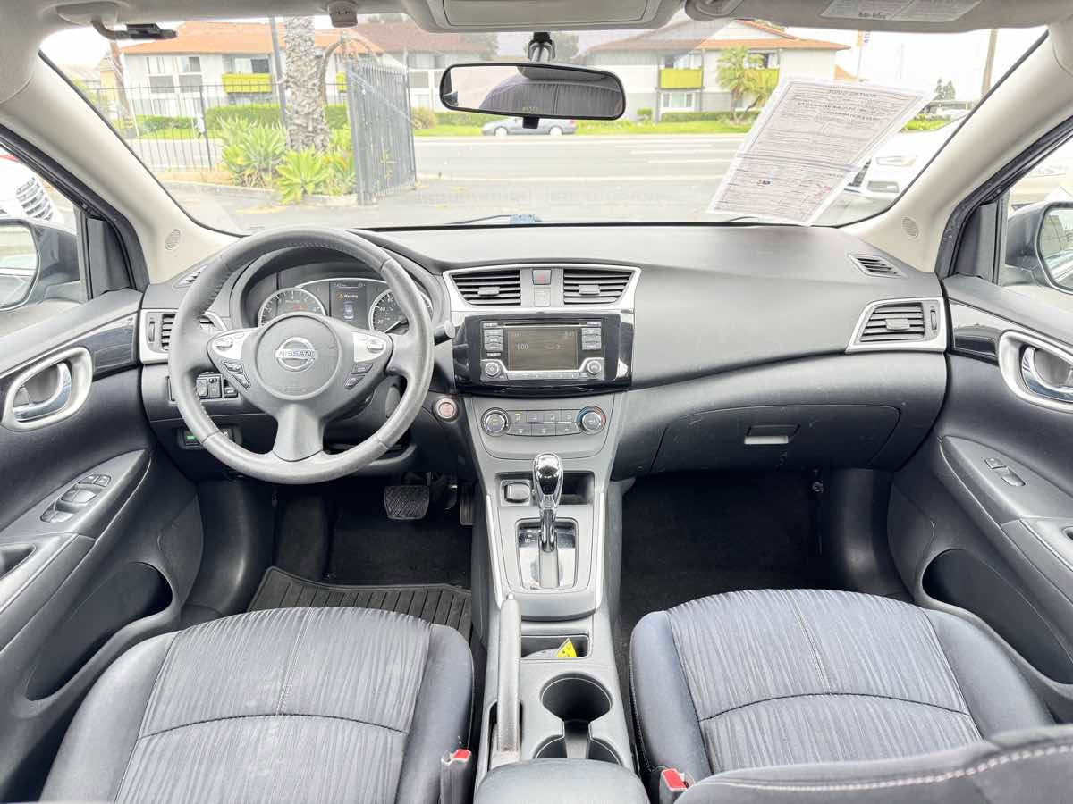 Used 2016 Nissan Sentra SV FWD image 30