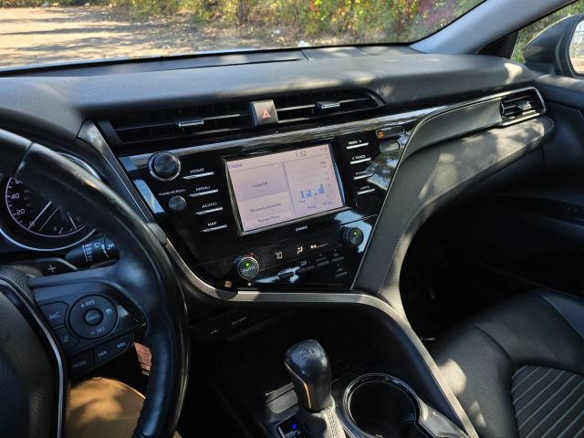Used 2020 Toyota Camry SE w/ Moonroof Package AWD/4WD image 25