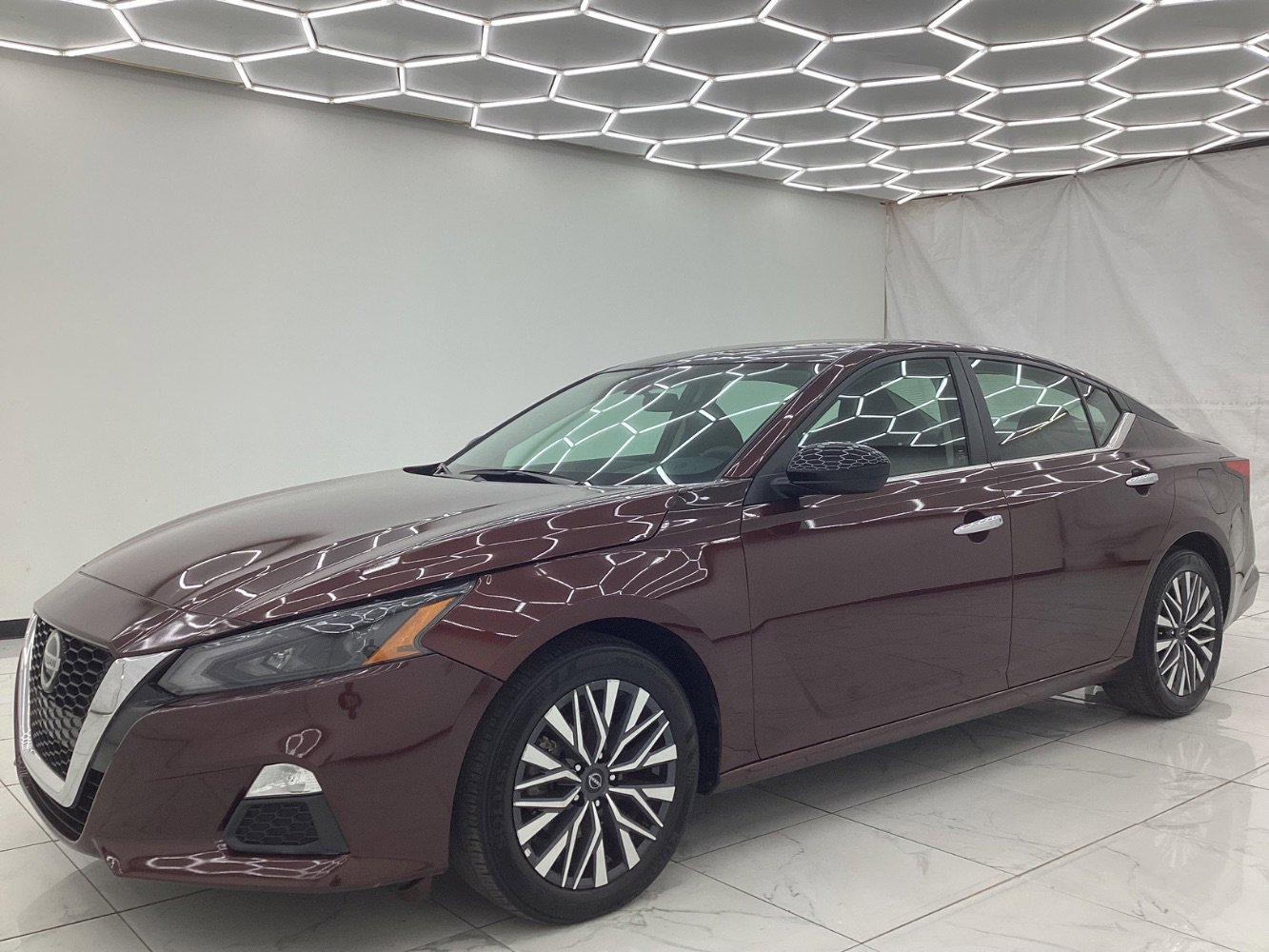Used 2025 Nissan Altima 2.5 SV image 6