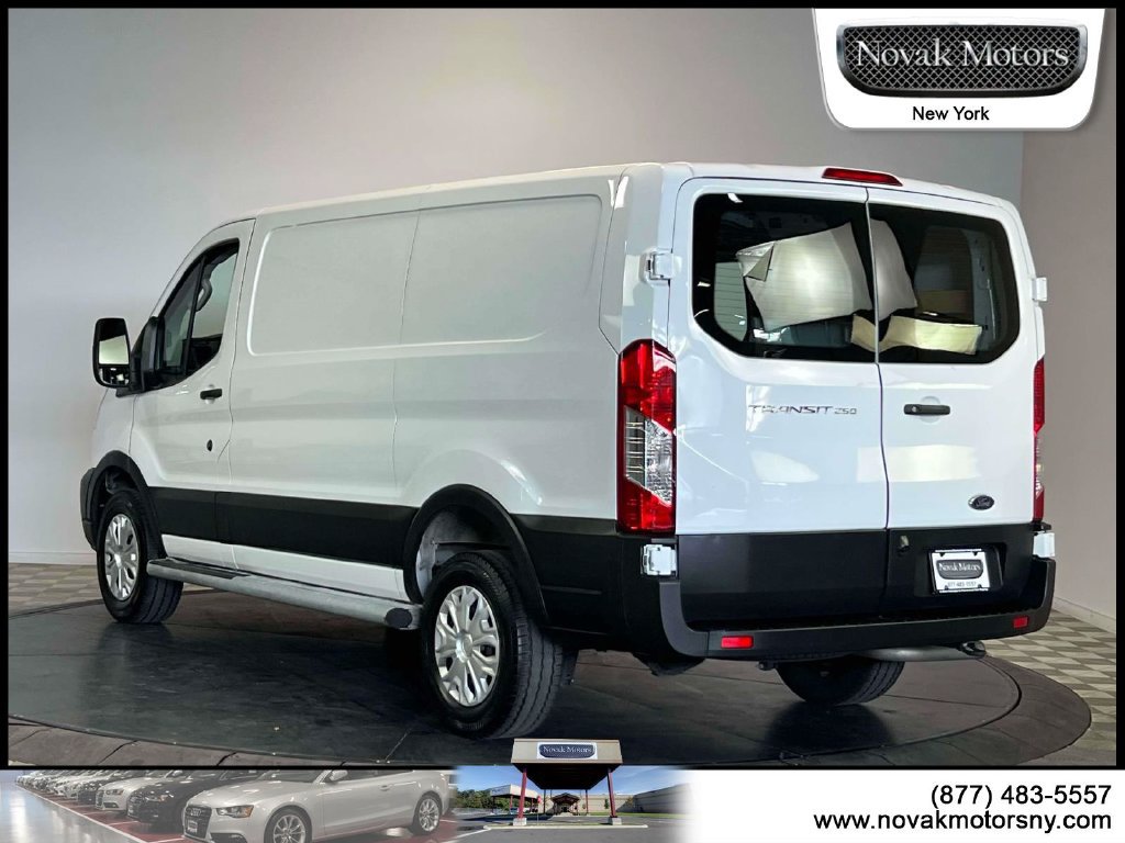 Used 2025 Ford Transit 250 Low Roof w/ Exterior Upgrade Package RWD image 6