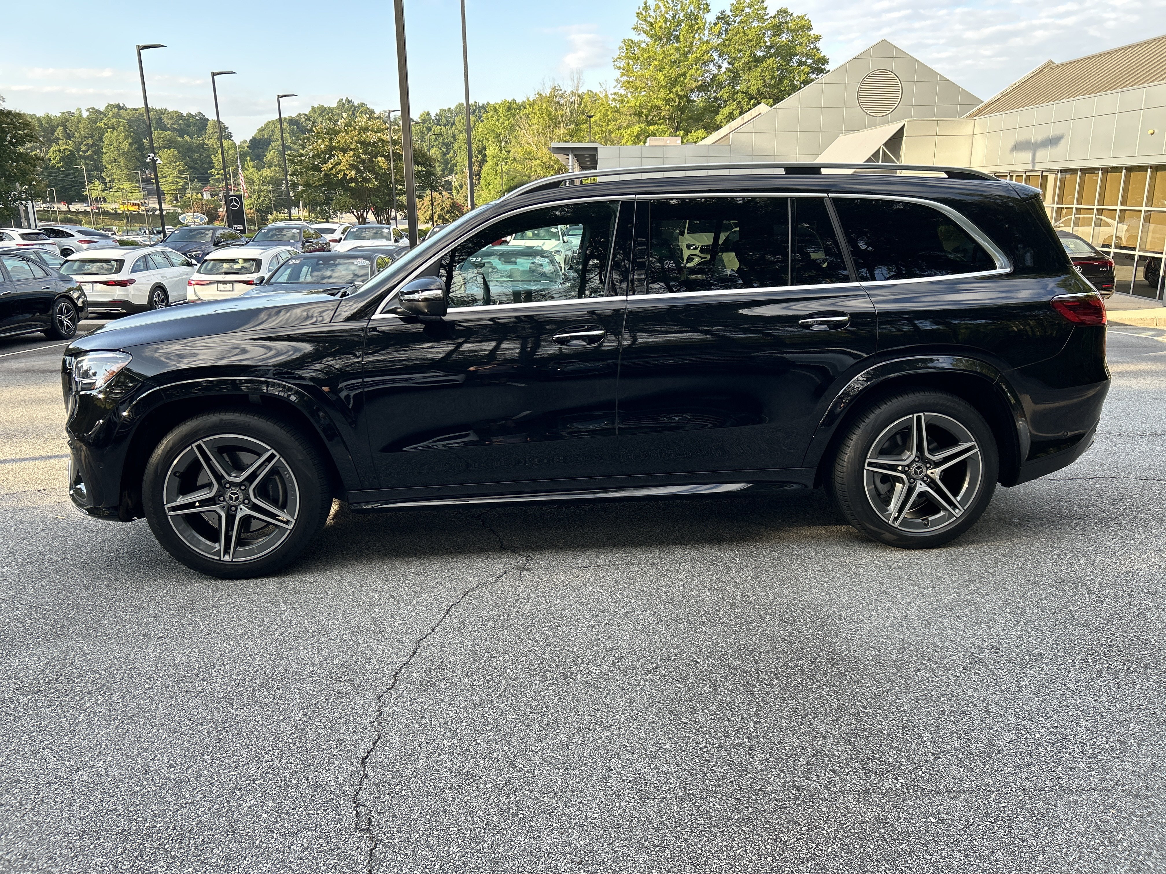 Certified 2024 Mercedes-Benz GLS 450 4MATIC image 16