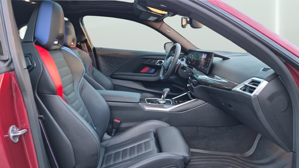 Used 2026 BMW M2 w/ Lighting Package RWD image 28