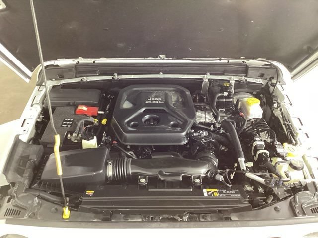 Used 2021 Jeep Wrangler Unlimited Sahara AWD/4WD image 27