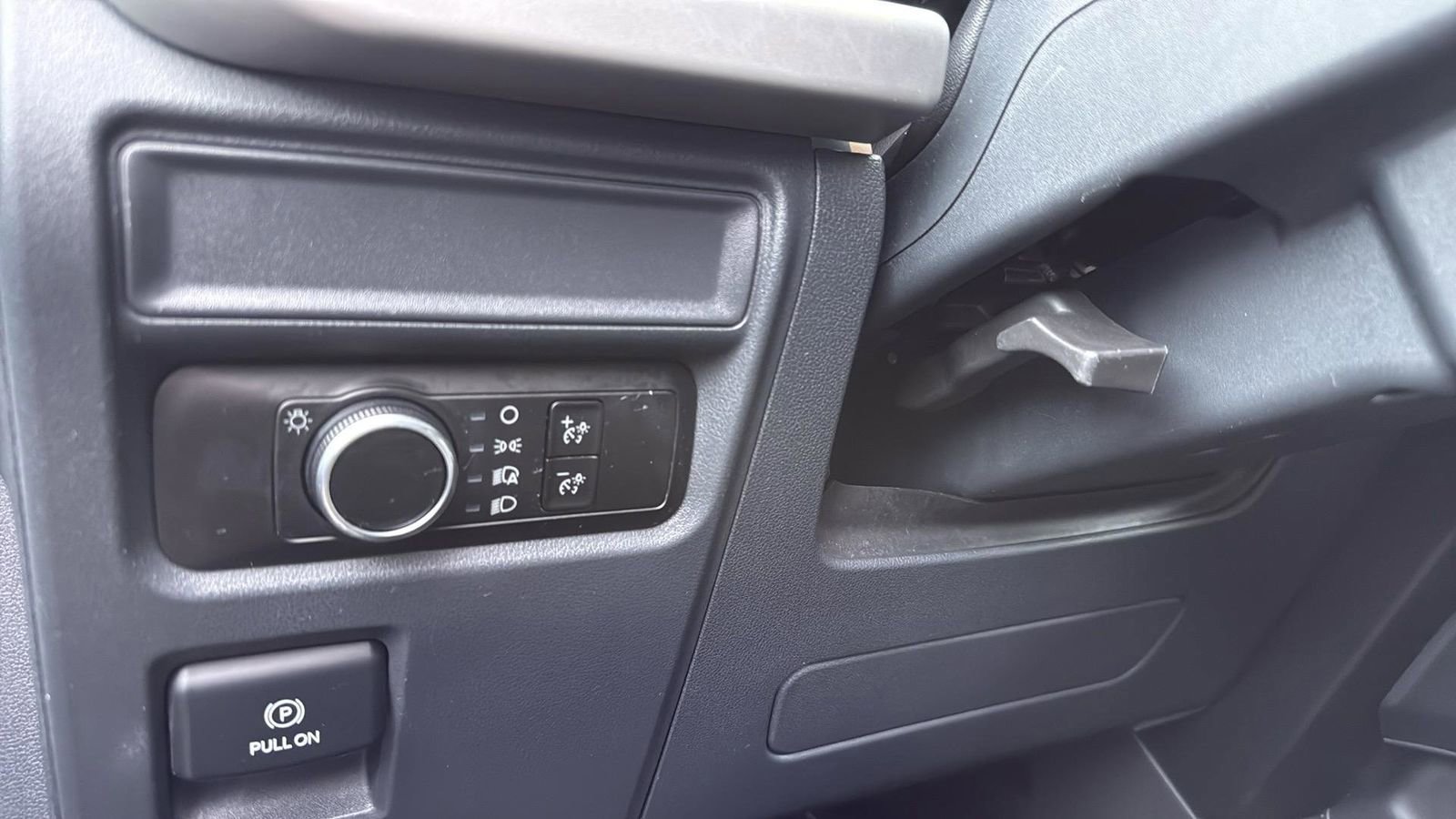 Used 2023 Ford Expedition XLT image 18