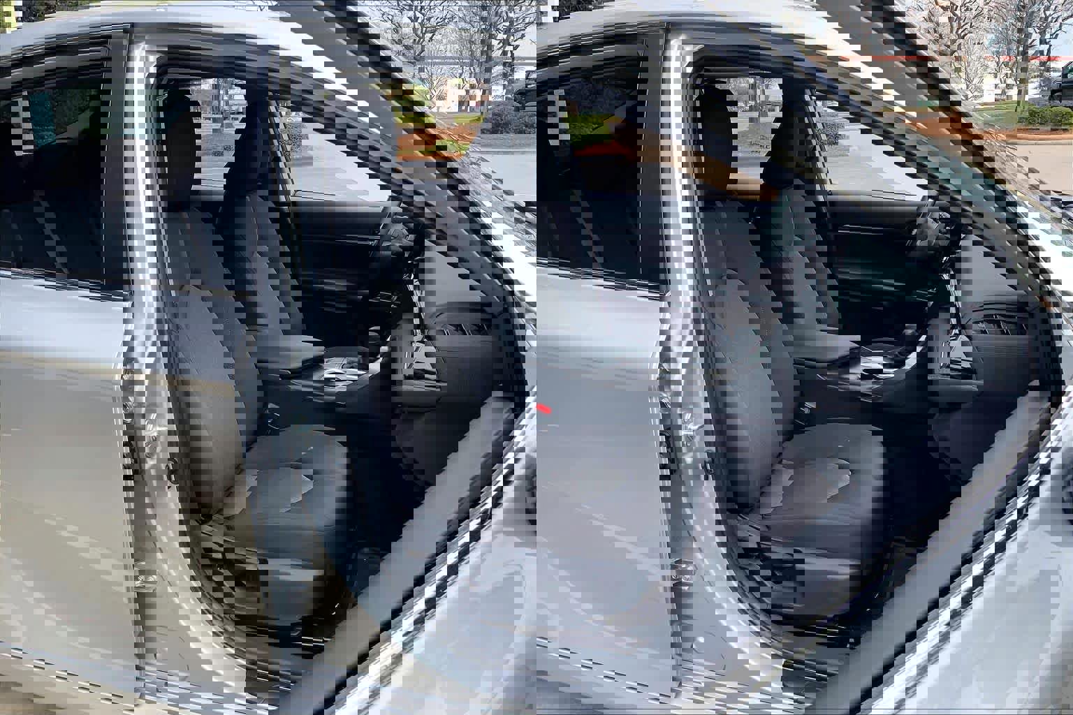 Used 2024 Toyota Camry LE w/ Convenience Package image 9