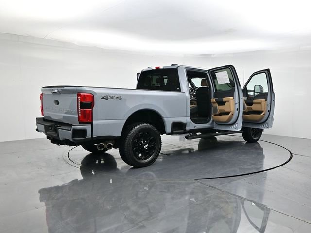 New 2026 Ford F250 Lariat w/ Black Appearance Package image 46
