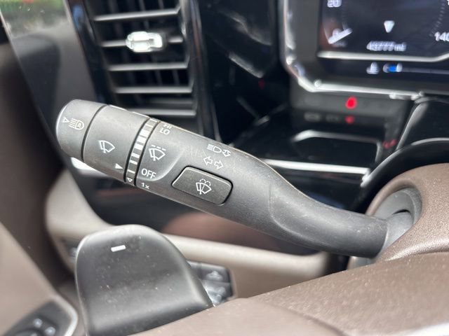 Used 2024 GMC Sierra 1500 SLT w/ SLT Convenience Package image 23