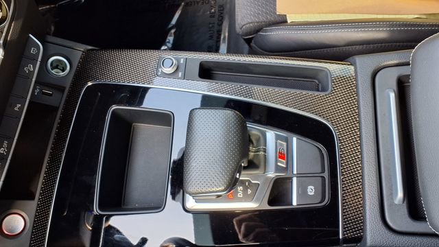 Used 2022 Audi SQ5 Premium w/ Convenience Package image 27