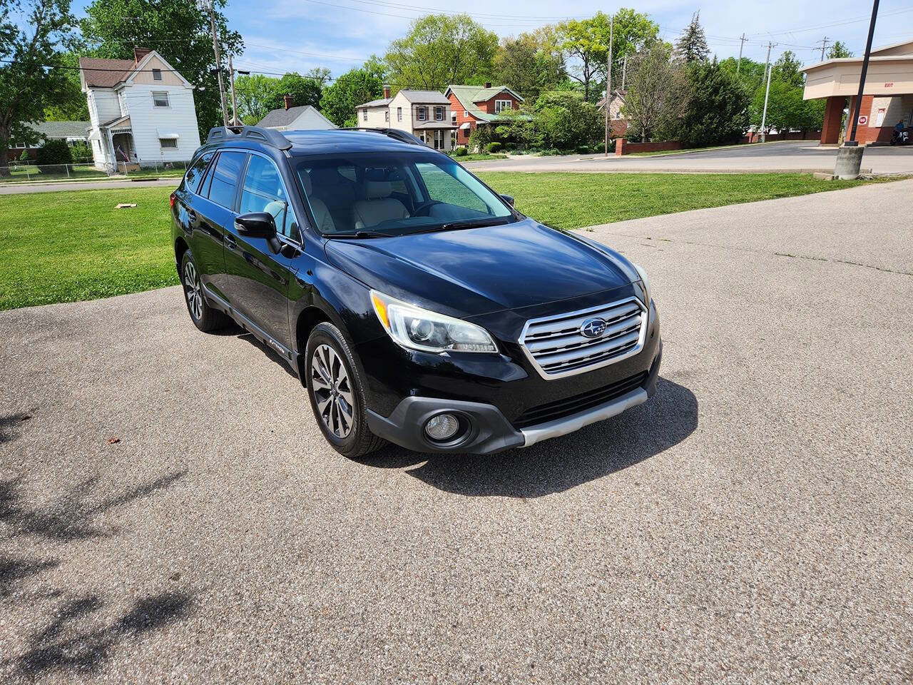Used 2015 Subaru Outback 2.5i Limited AWD/4WD image 2