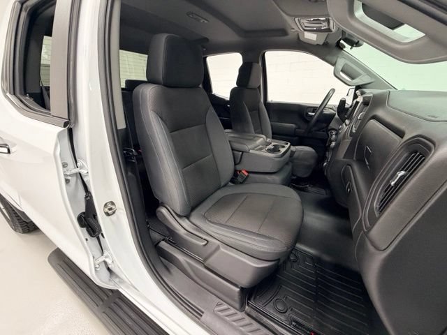 Certified 2019 Chevrolet Silverado 1500 Custom w/ Custom Value Package AWD/4WD image 28