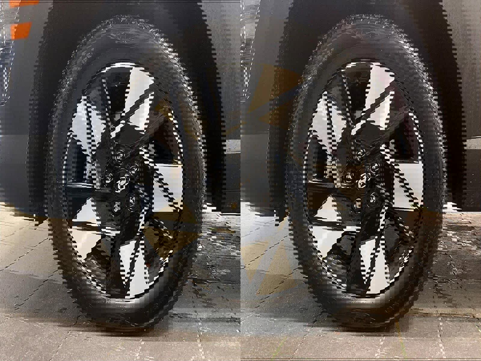 Used 2024 Hyundai Kona SEL w/ Convenience Package AWD/4WD image 7