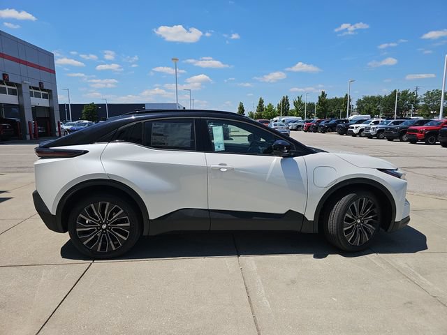 New 2026 Toyota C-HR AWD/4WD image 7