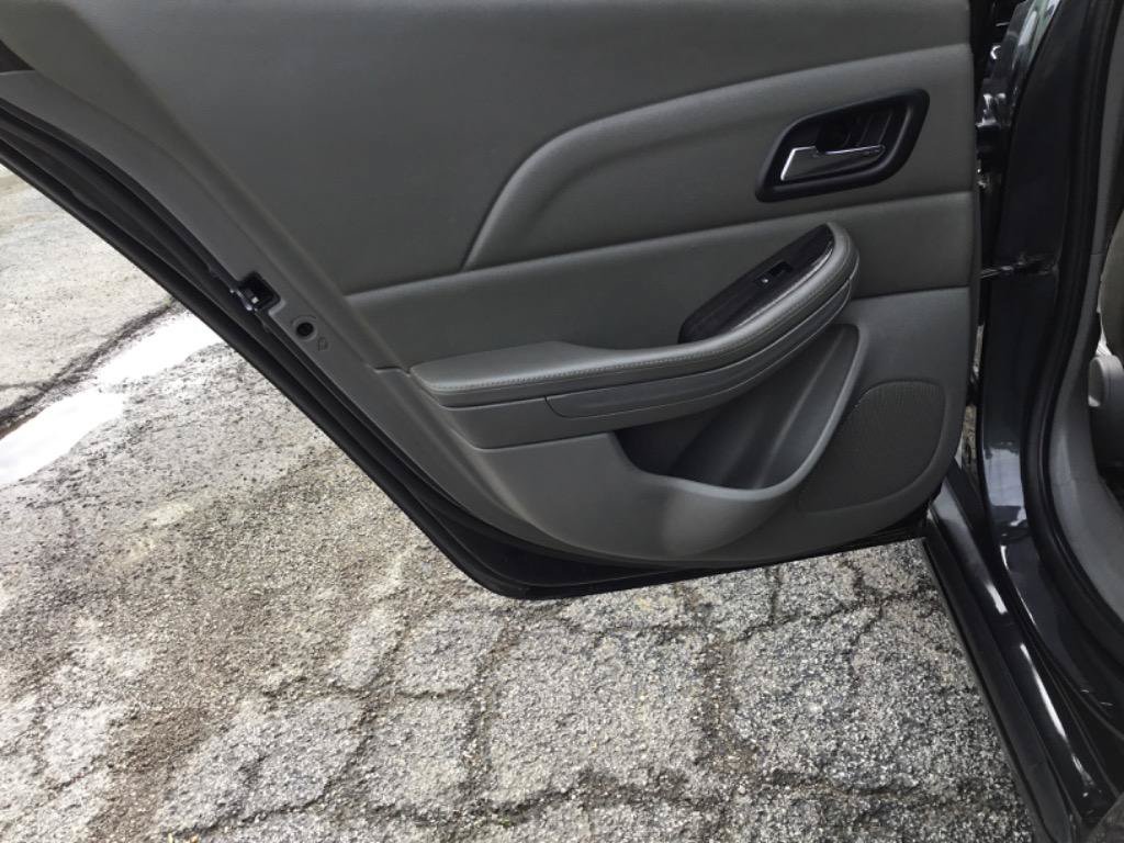 Used 2015 Chevrolet Malibu LT w/ Power Convenience Package FWD image 23