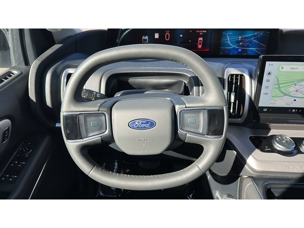 Used 2025 Ford Expedition Active AWD/4WD image 13
