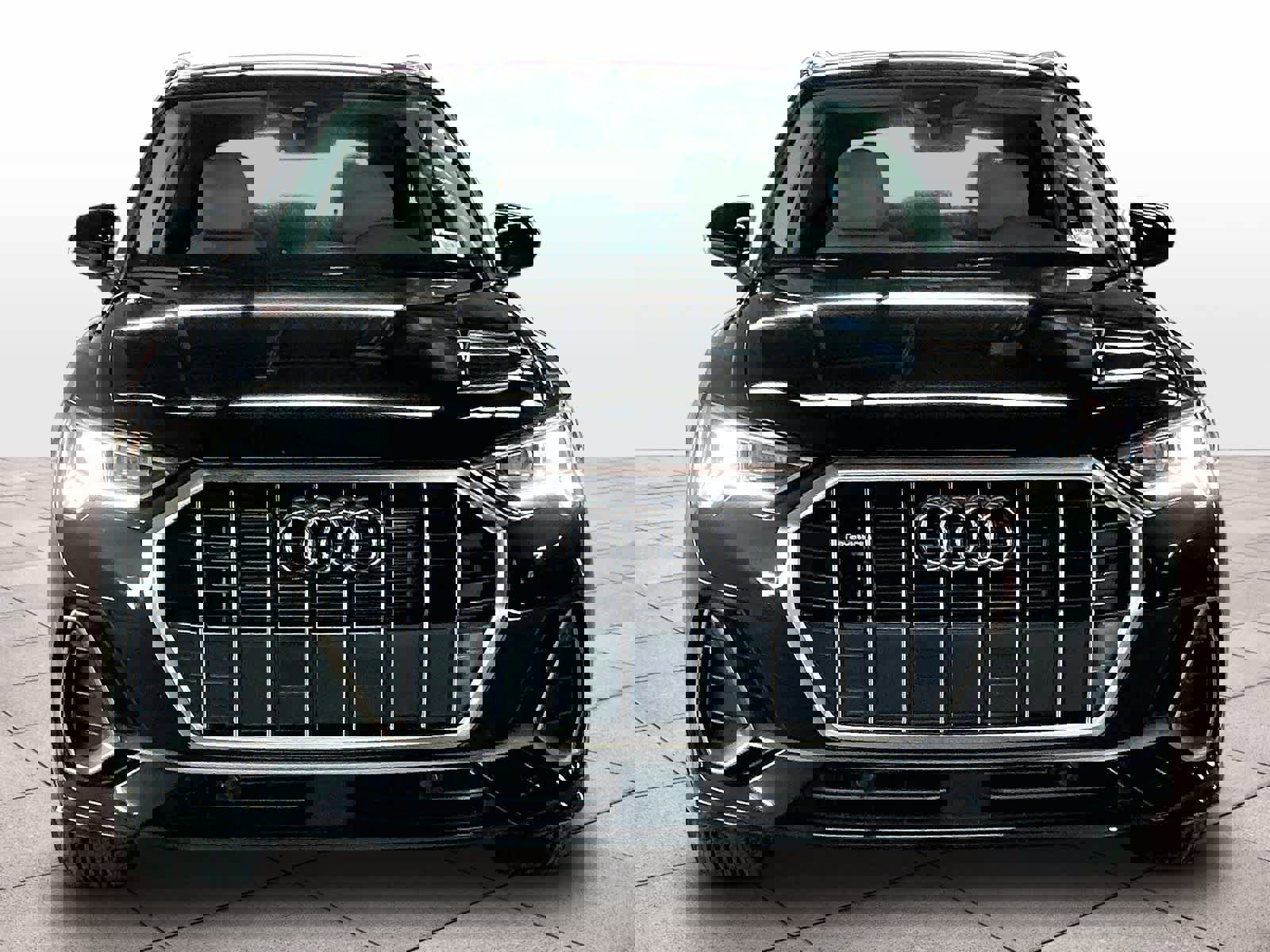 Certified 2025 Audi Q3 2.0T Premium w/ Convenience Package image 3