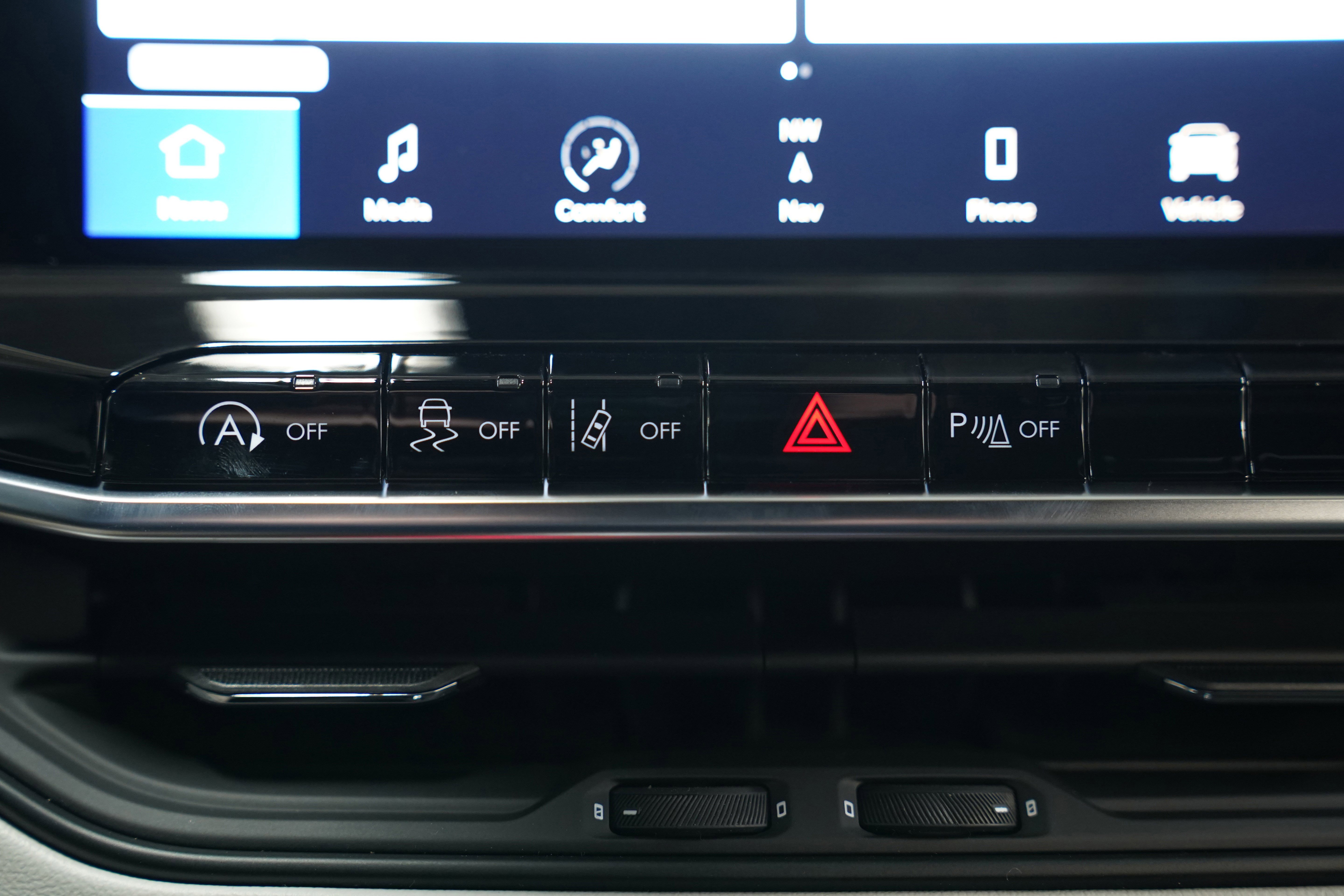 New 2025 Jeep Compass Limited w/ Elite Group image 26