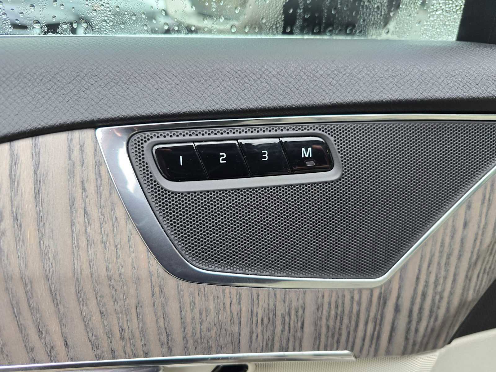 Certified 2023 Volvo XC90 T8 Plus w/ Protection Package Premier image 24