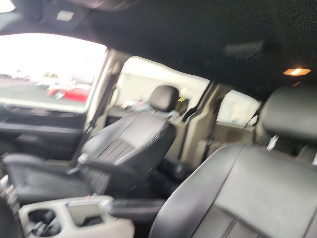 Used 2019 Dodge Grand Caravan SXT FWD image 20