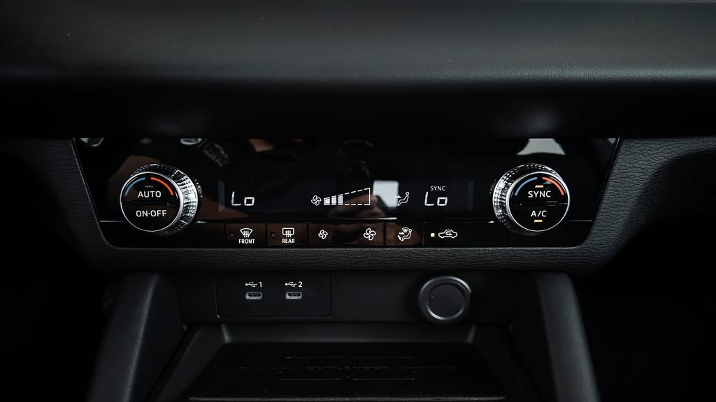 New 2026 Mitsubishi Outlander ES FWD image 37