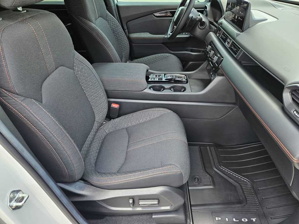 Certified 2026 Honda Pilot Sport image 14