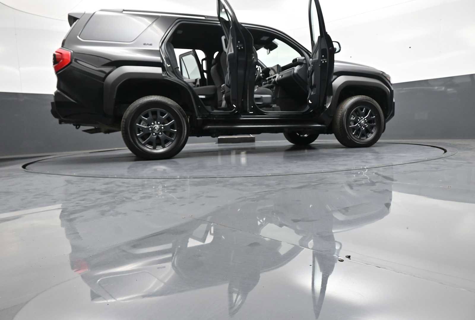 Certified 2025 Toyota 4Runner SR5 AWD/4WD image 47