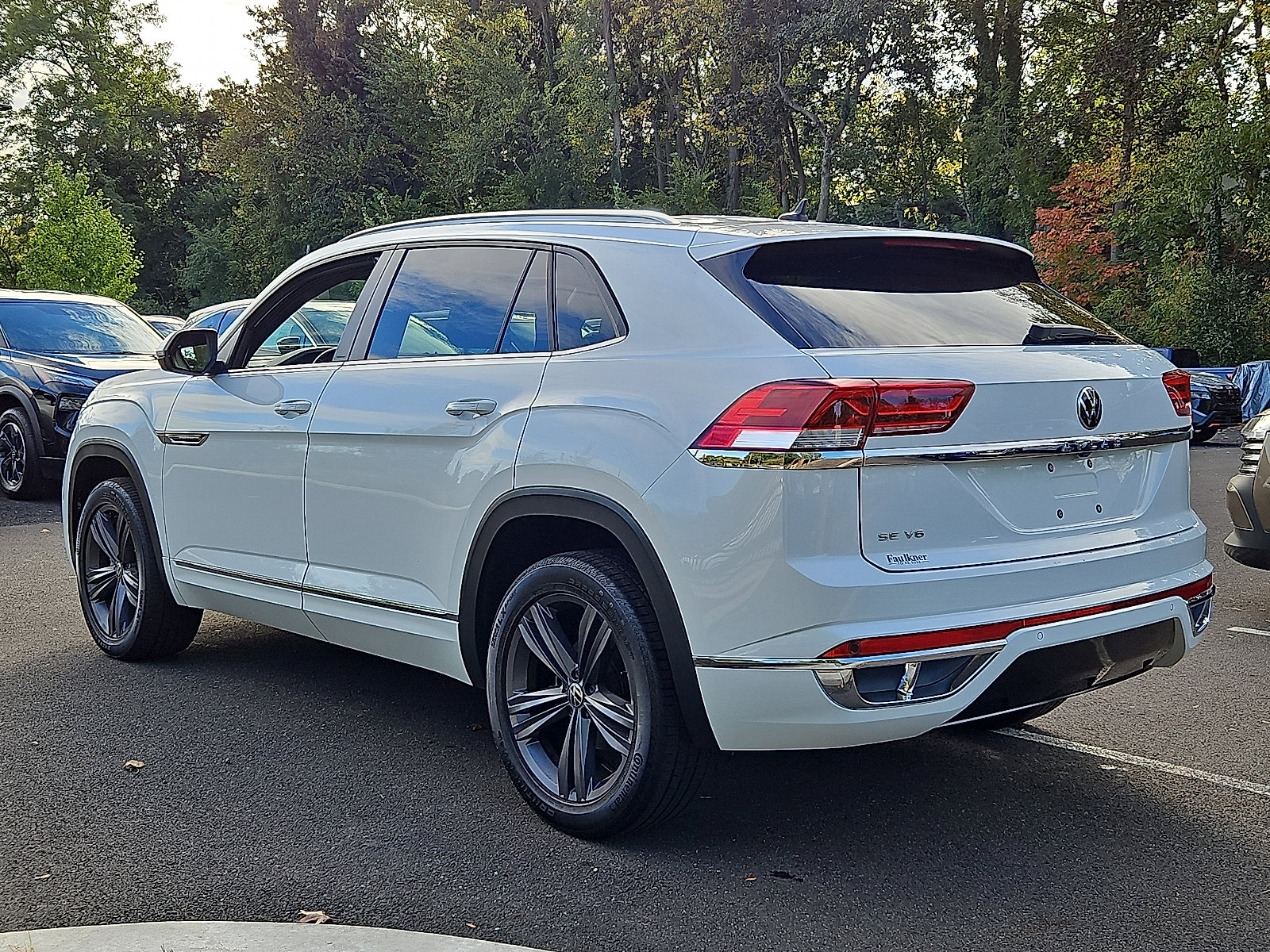 Used 2021 Volkswagen Atlas Cross Sport SE image 4
