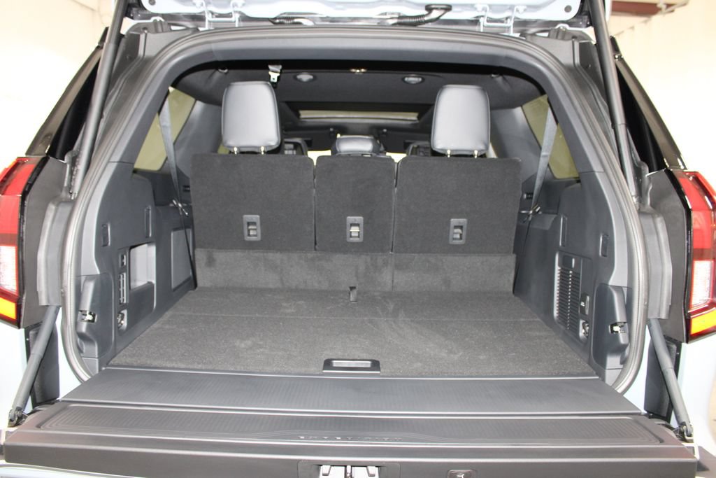 New 2027 Ford Expedition Max Platinum w/ Stealth Appearance Package RWD image 29