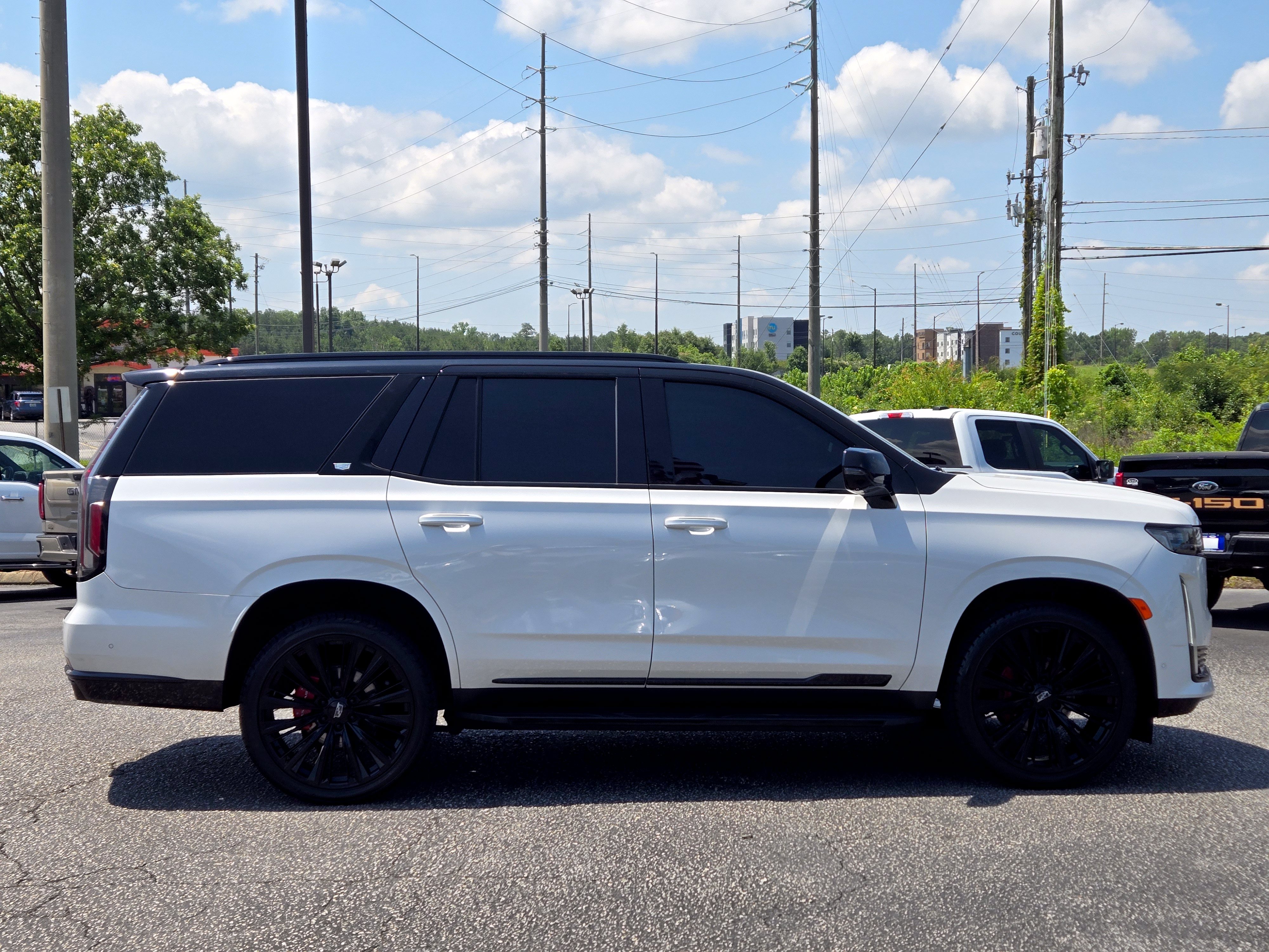 Used 2021 Cadillac Escalade Sport w/ LPO, ONYX Package RWD image 7