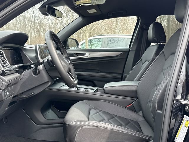 Certified 2025 Volkswagen Atlas Cross Sport SE image 12