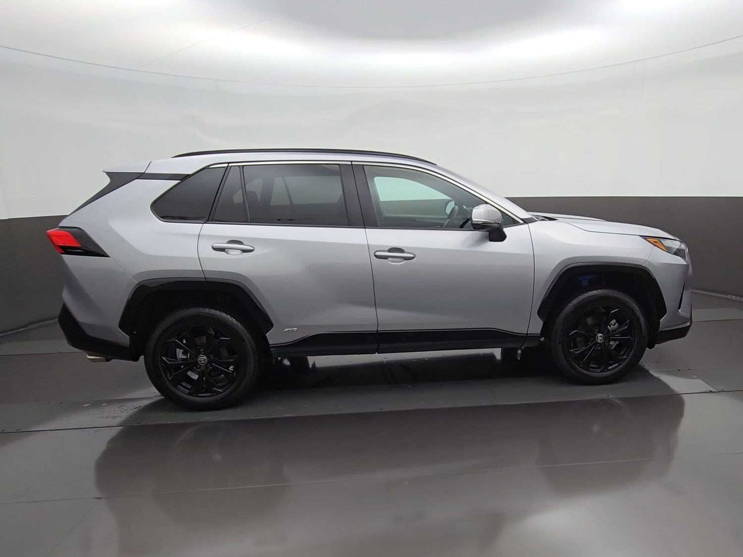 Certified 2025 Toyota RAV4 SE w/ Convenience Package AWD/4WD image 11
