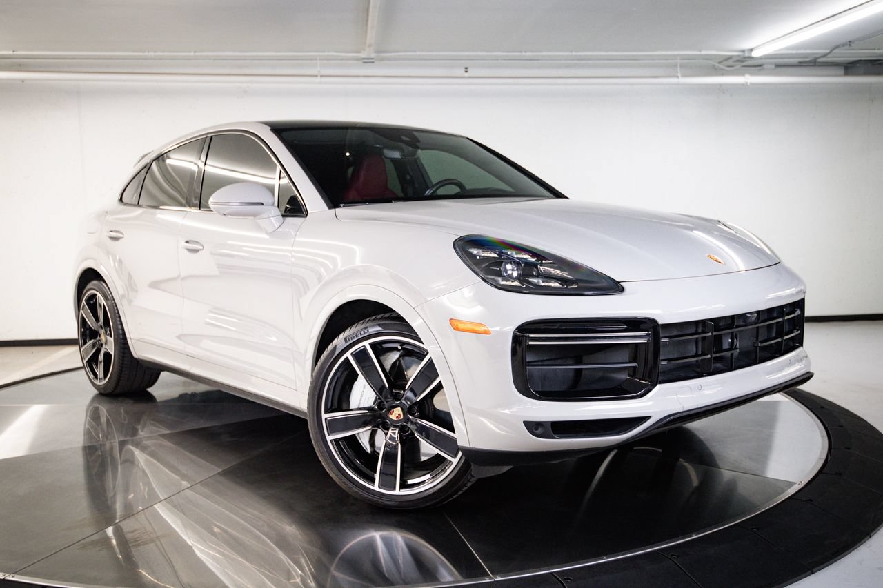 Certified 2022 Porsche Cayenne Turbo AWD/4WD image 9