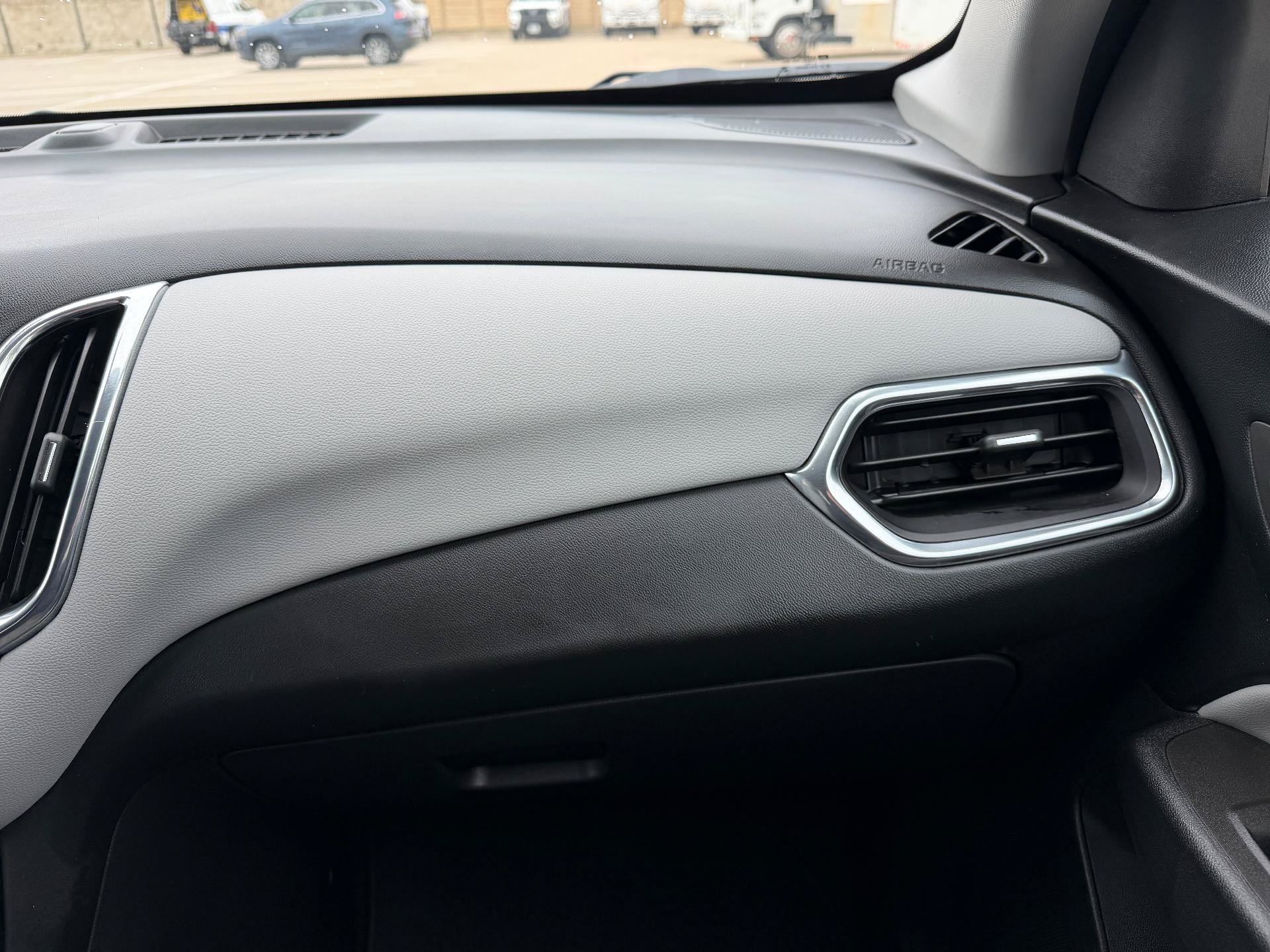 Used 2023 Chevrolet Equinox LS w/ LS Convenience Package FWD image 28