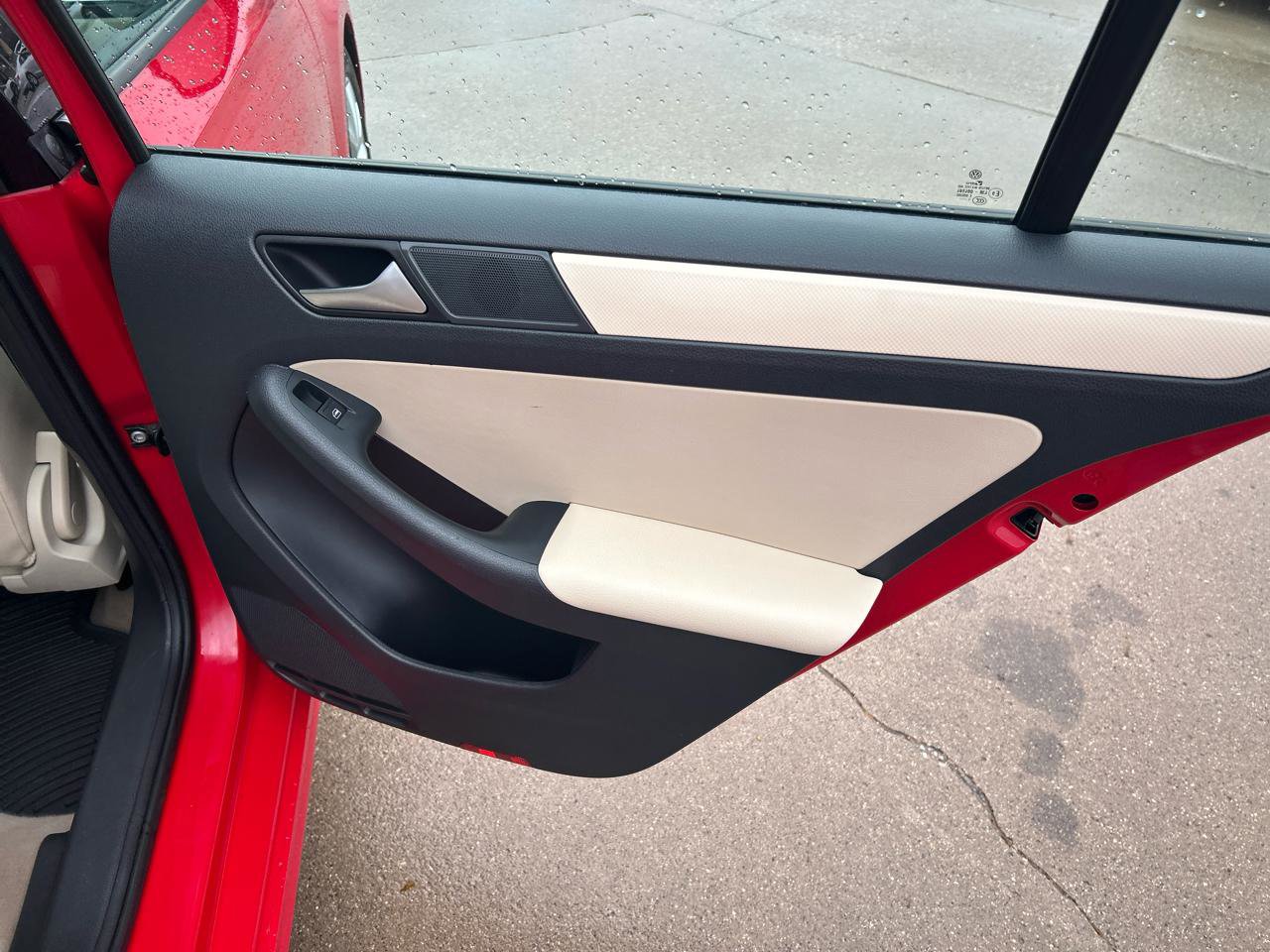 Used 2012 Volkswagen Jetta SE FWD image 13