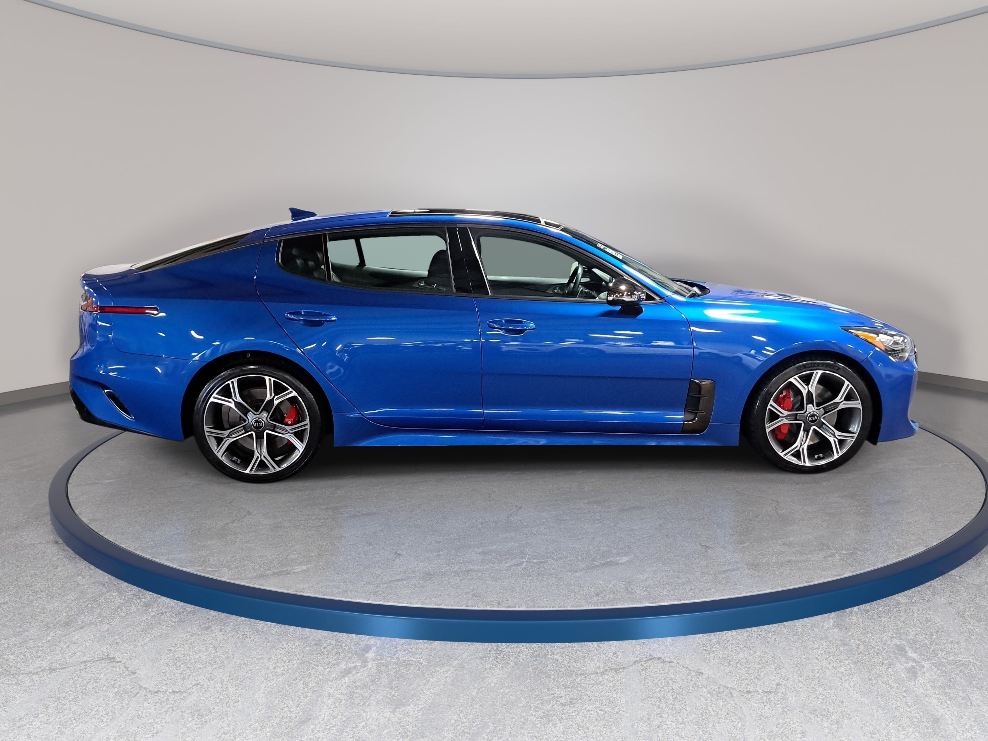 Used 2019 Kia Stinger GT1 RWD image 4