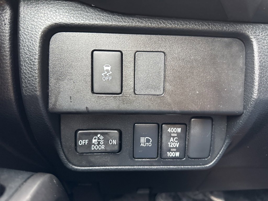 Used 2020 Toyota Tacoma TRD Sport image 32