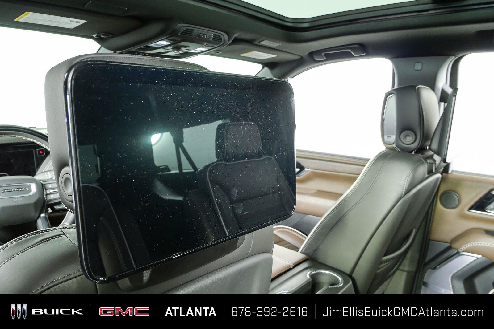 Used 2025 GMC Yukon XL Denali Ultimate w/ LPO, Floor Liner Package AWD/4WD image 20