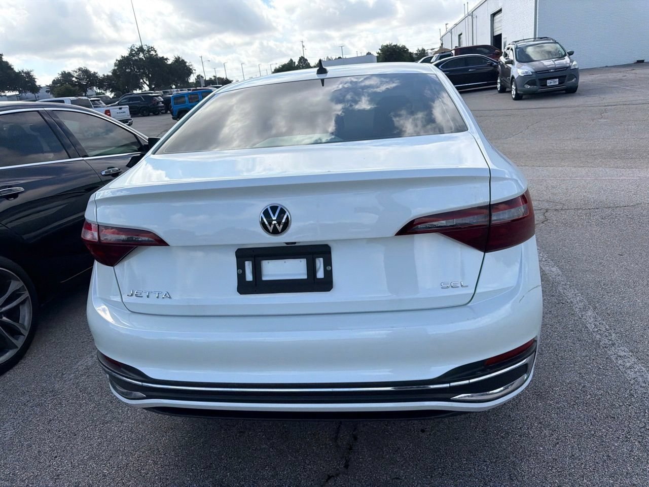 Used 2024 Volkswagen Jetta SEL FWD image 7