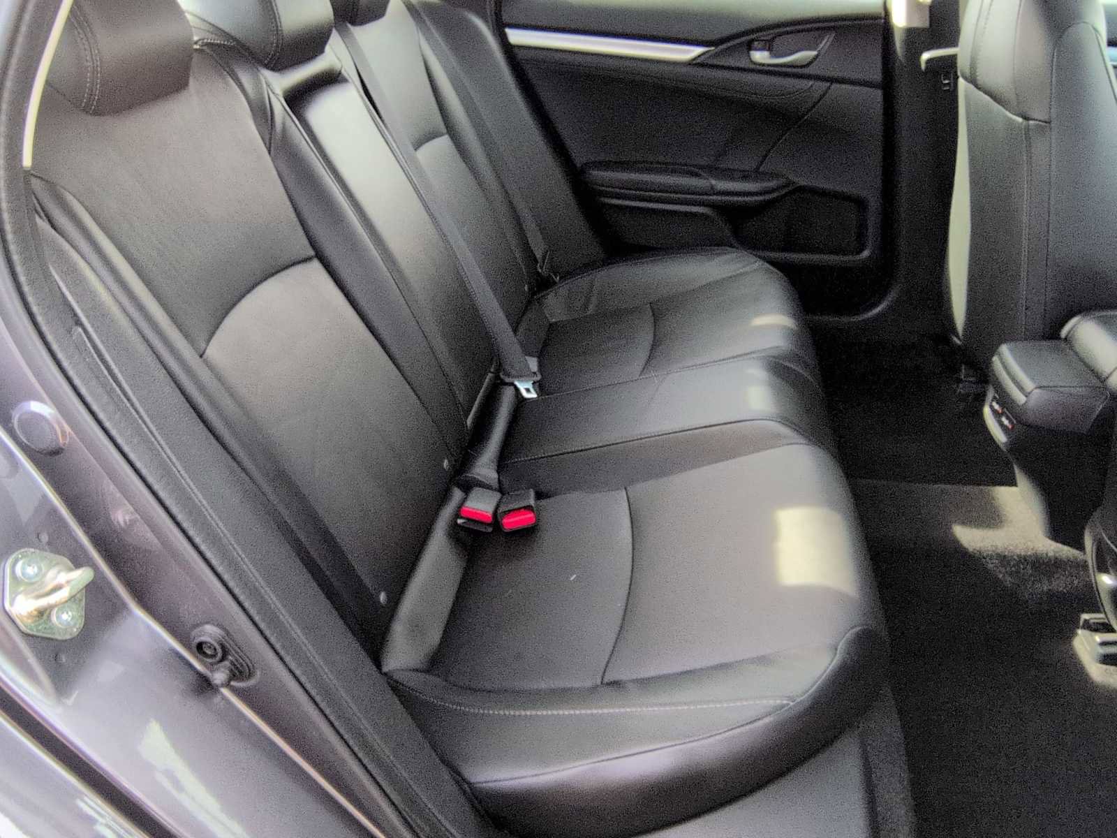 Used 2017 Honda Civic Touring image 22