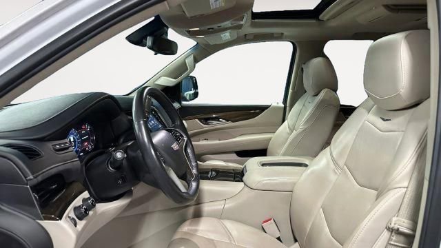Used 2019 Cadillac Escalade Premium Luxury image 6