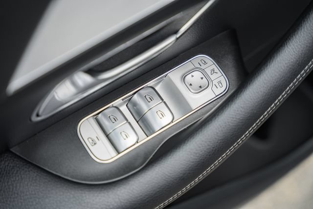 Certified 2024 Mercedes-Benz GLE 450e 4MATIC image 39