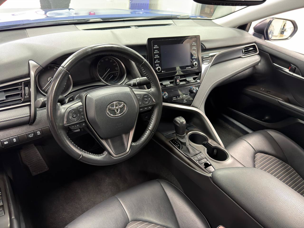 Used 2023 Toyota Camry SE w/ Convenience Package AWD/4WD image 26