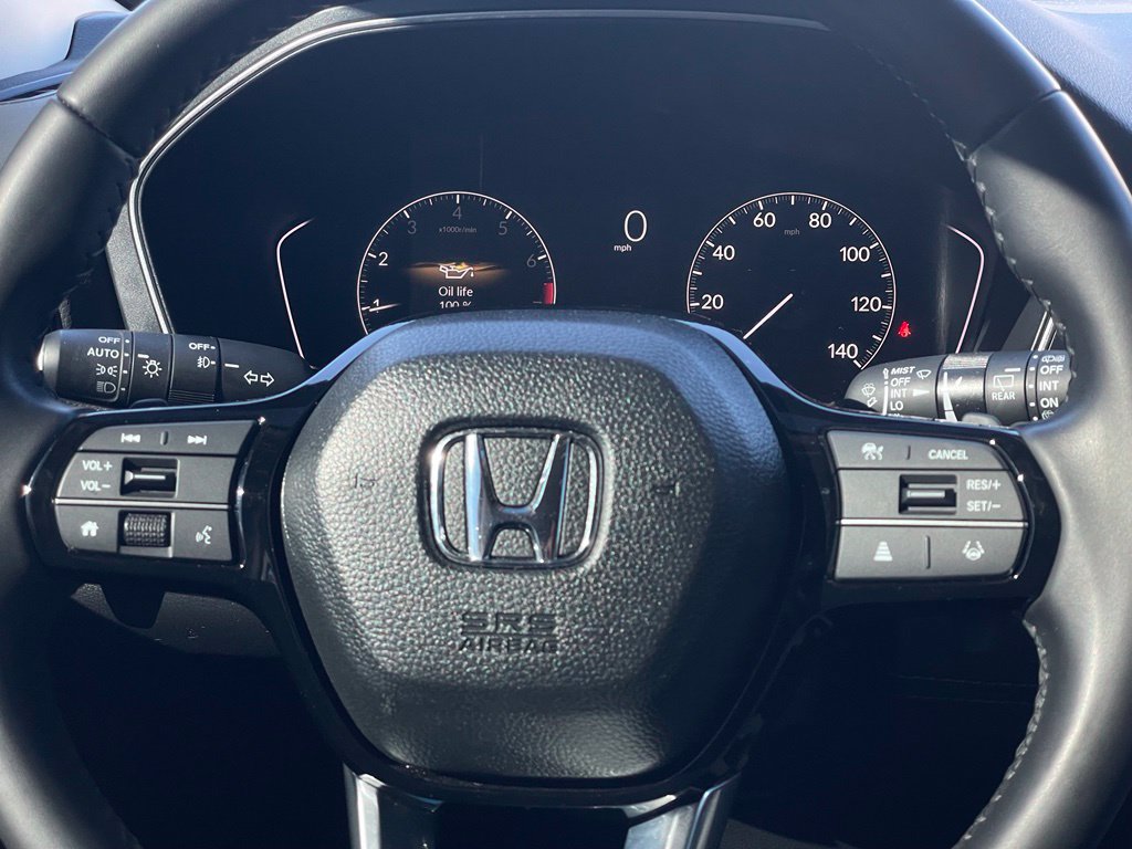 Certified 2025 Honda Pilot Touring image 12