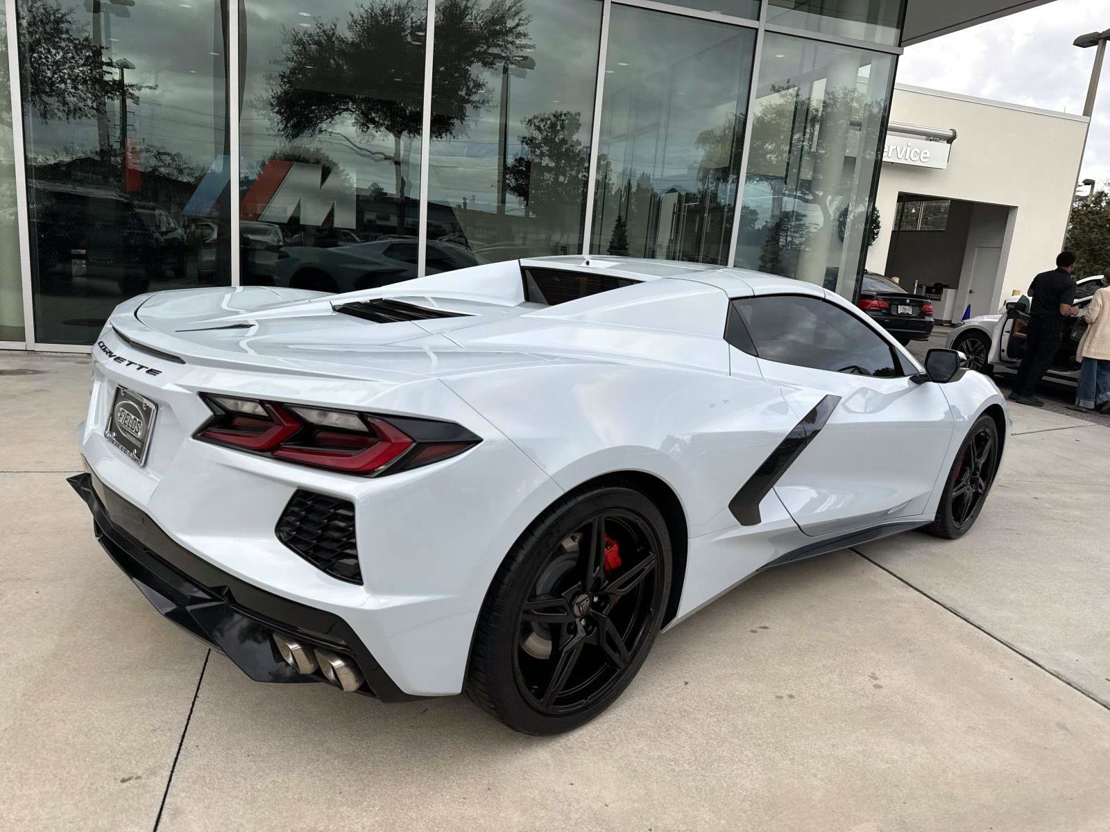 Used 2023 Chevrolet Corvette Stingray Convertible w/ Z51 Performance Package image 2