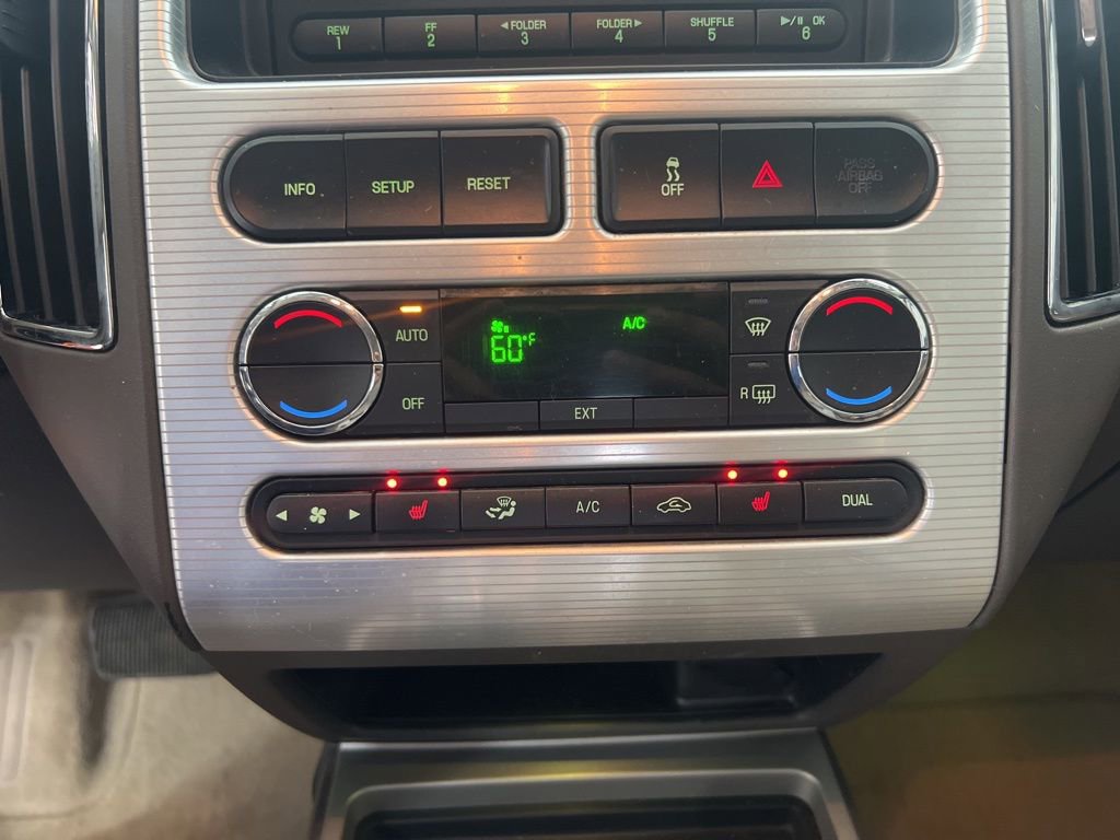 Used 2010 Ford Edge SEL FWD image 14
