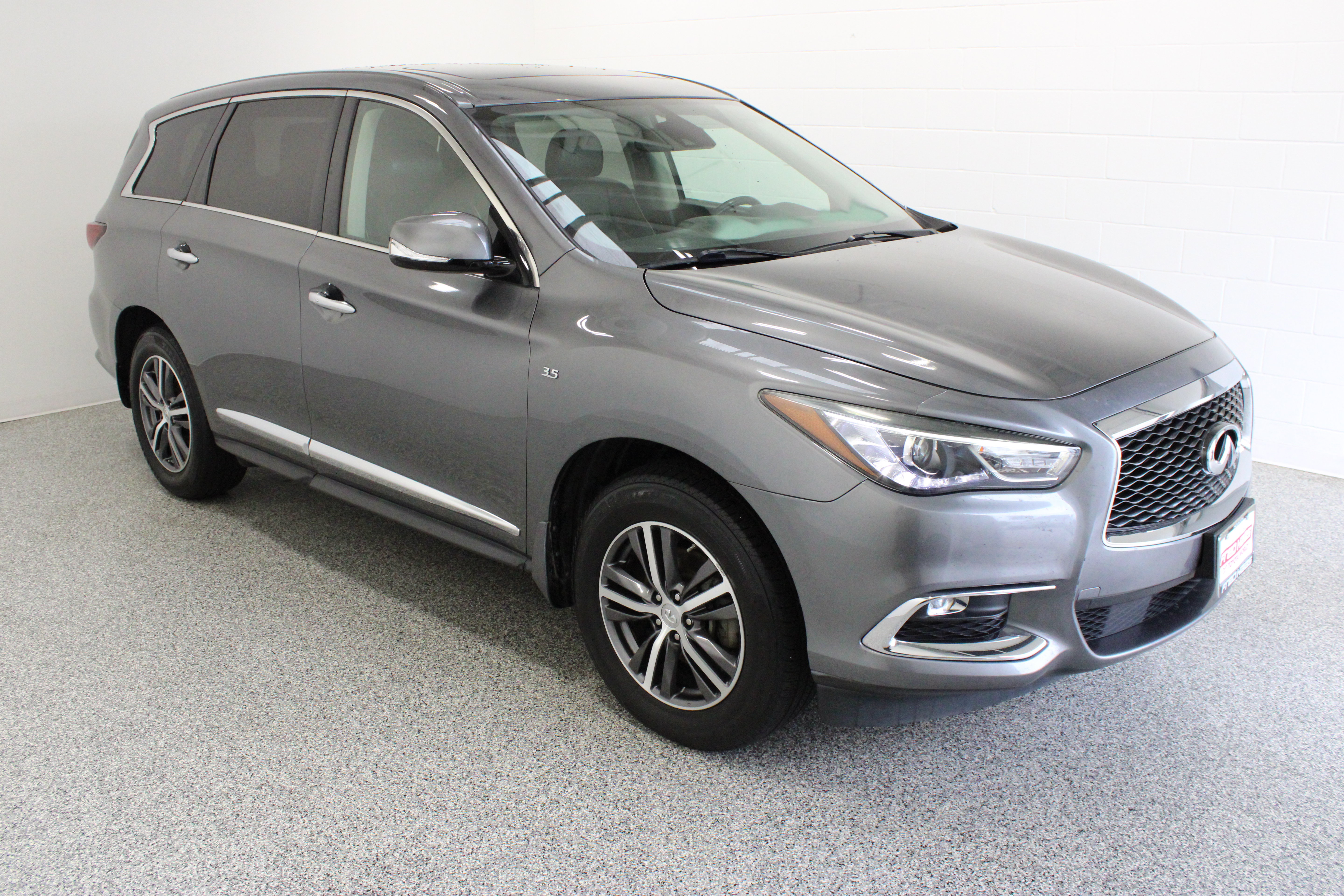 Used 2019 INFINITI QX60 Pure AWD/4WD image 4