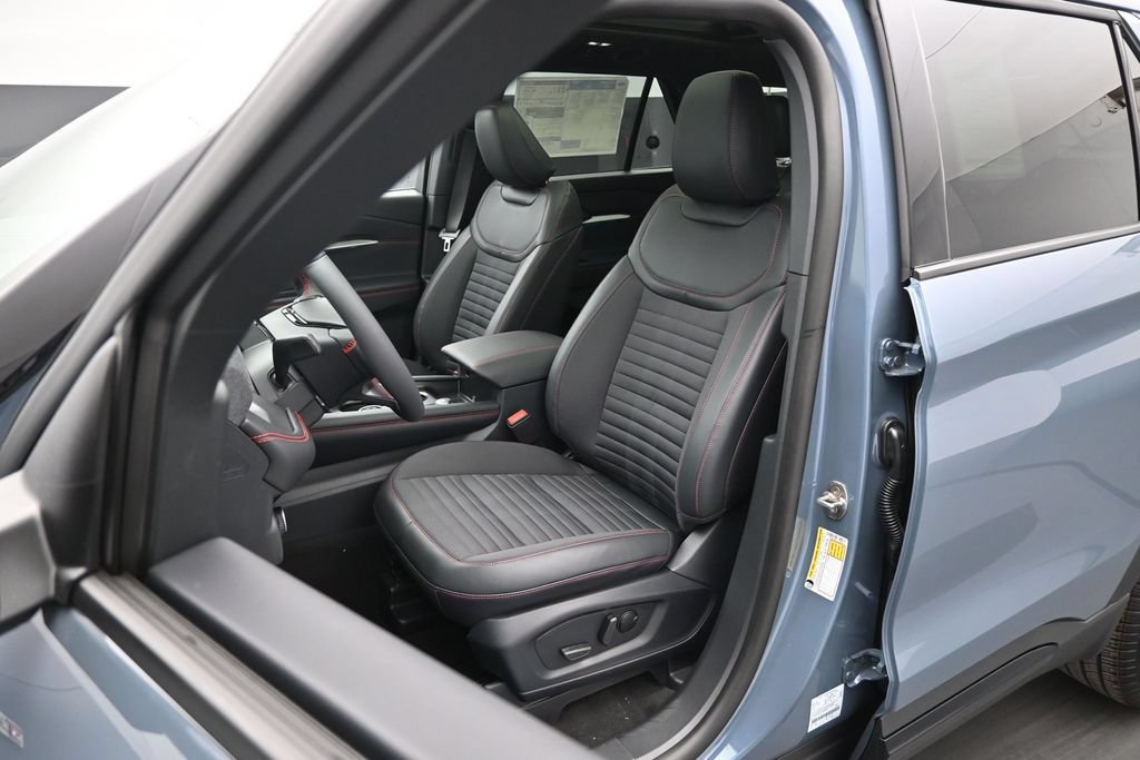 New 2026 Ford Explorer ST-Line w/ ST-Line Street Pack AWD/4WD image 8