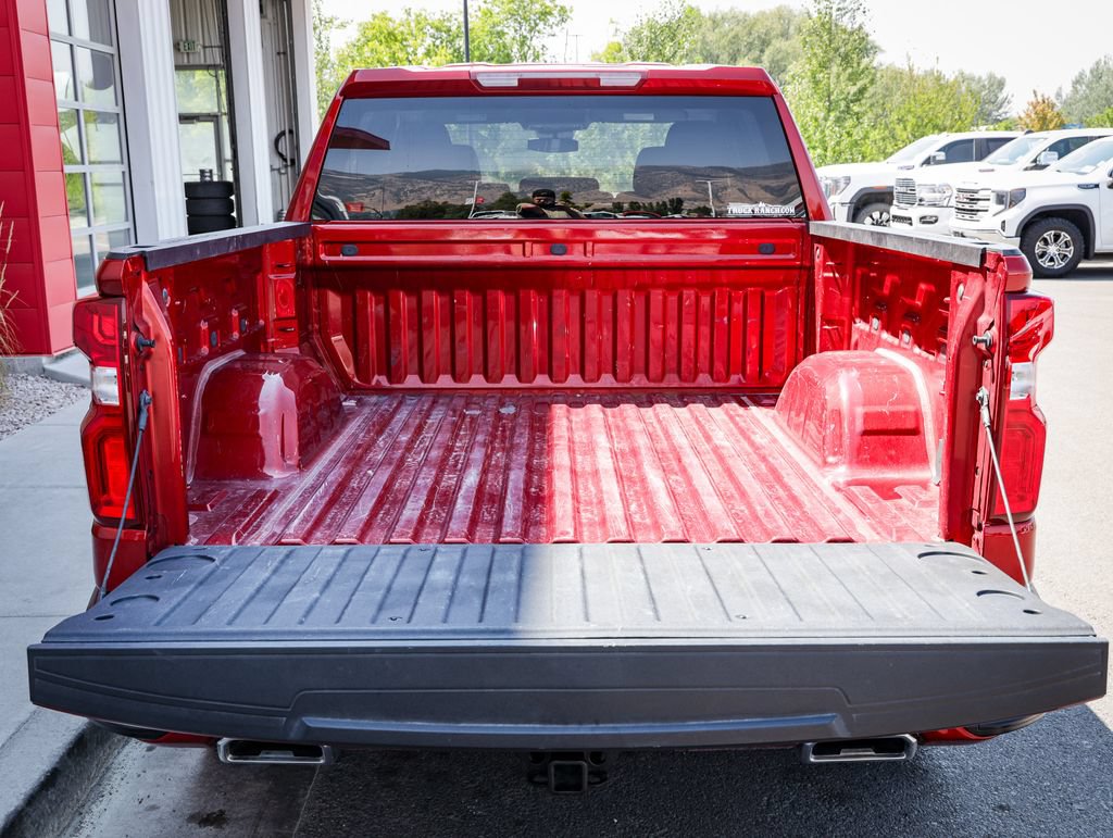 Used 2023 Chevrolet Silverado 1500 RST w/ Z71 Off-Road Package AWD/4WD image 5